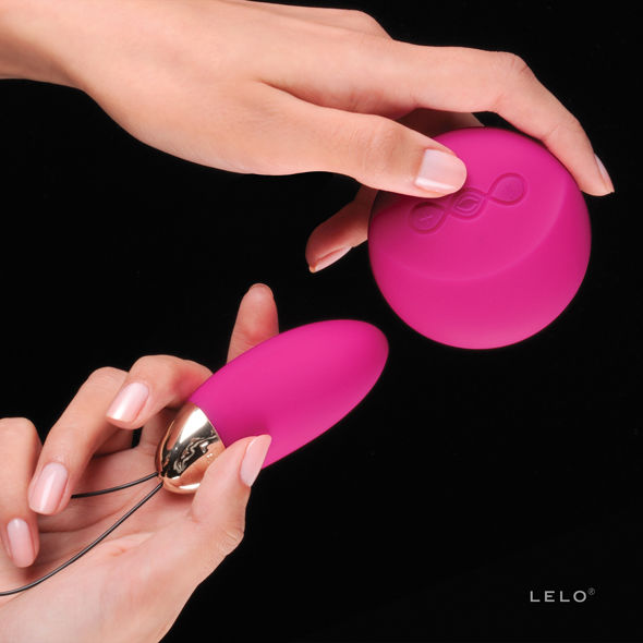 LELO - LYLA 2 INSIGNIA VIBRATOR EGG FUCHSIA